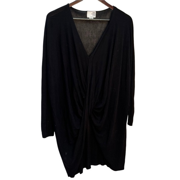one Fashion by Vero Moda Twist Front Black Tunic Top Size XS - Picture 2 of 10